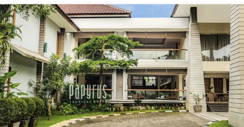 Contoh desain website dari portofolio NetDesain